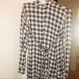 Alexander McQueen black and white shirt dress